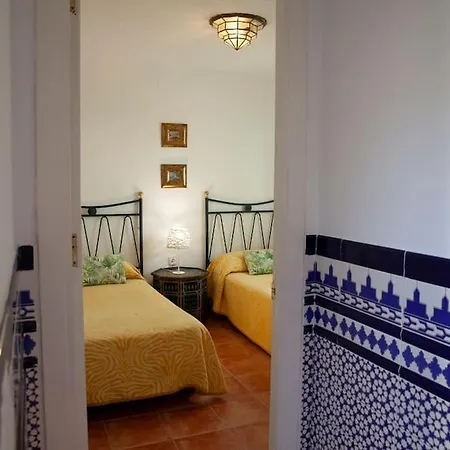 Mediterranean - Sea Views & Heatable Pool Villa *